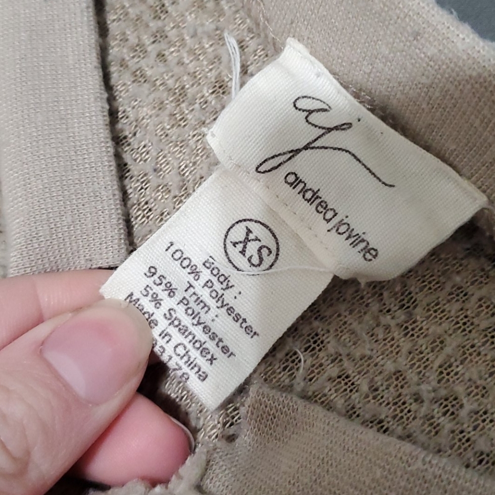 Sweater - Picture 3 of 4